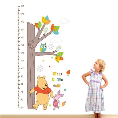 Sticker adhésif toise arbres et ours (70 x 135 cm)