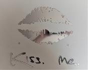 Sticker art déco lèvres argent - Kiss me 30 x 30 cm
